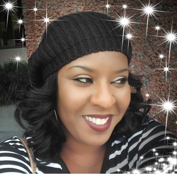 Meet your Posher, Temika - Picture 1 of 1